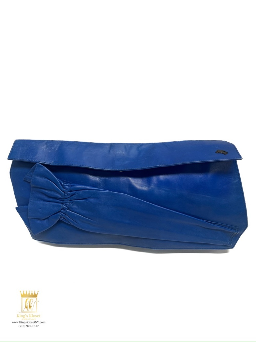 Burberry clutch with umbrella holder